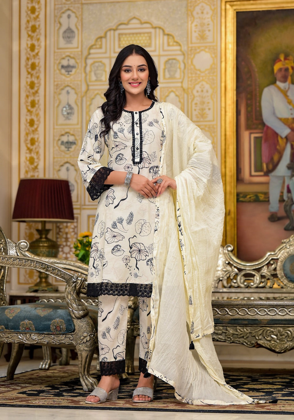 Sakshi Monochrome Cotton Suit Set