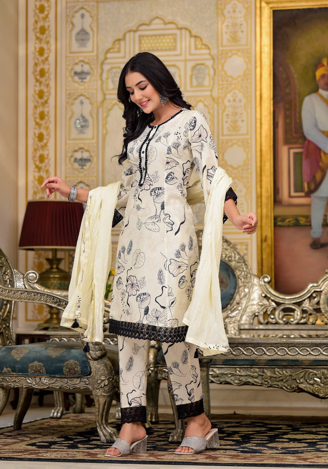 Sakshi Monochrome Cotton Suit Set